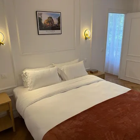 Apartment Elegant 17 Paris