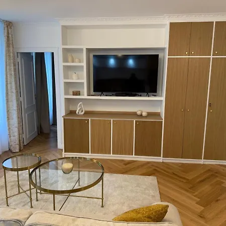 Apartment Elegant 17 Paris